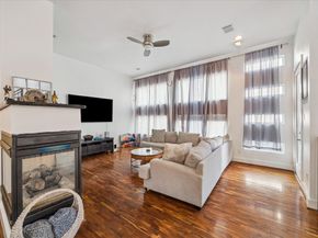 908 Hutchins Street, Houston TX 77003