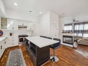 908 Hutchins Street, Houston TX 77003