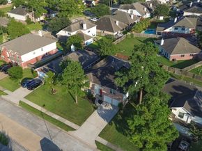 11811 Aerie Drive, Tomball TX 77377