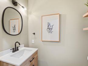 806 Jackson Hill Street 201, Houston TX 77007