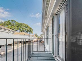 3400 Timmons Lane 26, Houston TX 77027