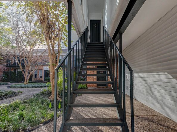 3400 Timmons Lane 26, Houston TX 77027