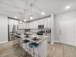 6804 Westview Drive 2201, Houston TX 77055