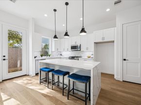 1918 Luna Woods Lane, Houston TX 77055