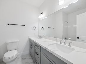 1918 Luna Woods Lane, Houston TX 77055