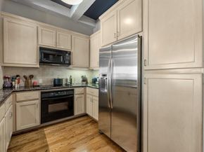 1120 Texas Street 4B, Houston TX 77002