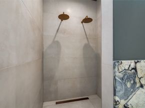 419 W 30th Street, Houston TX 77018