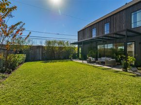 419 W 30th Street, Houston TX 77018