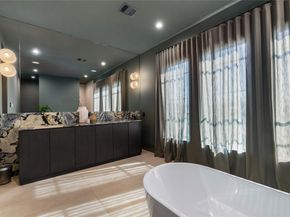 419 W 30th Street, Houston TX 77018