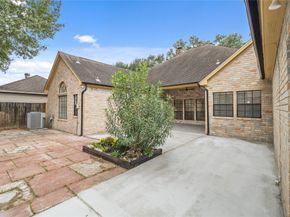 1015 Flagmore Drive, Katy TX 77450