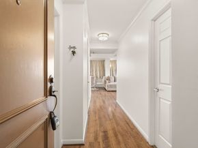 3525 Sage Road 1204, Houston TX 77056