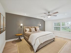 5857 Valley Forge Drive 110, Houston TX 77057