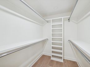 5857 Valley Forge Drive 110, Houston TX 77057