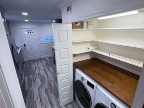 5857 Valley Forge Drive 110, Houston TX 77057