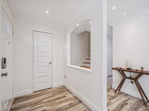 5857 Valley Forge Drive 110, Houston TX 77057