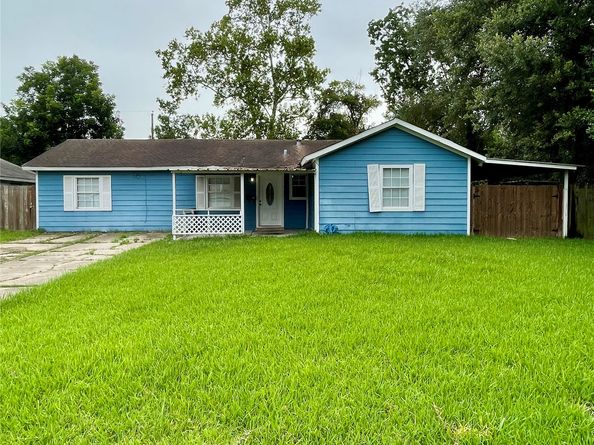 10823 Eddyrock Street, Houston TX 77089