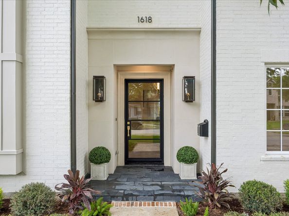 1618 Ronson Road, Houston TX 77055