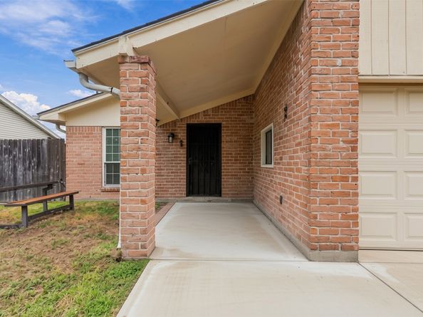 8515 Twisting Vine Lane, Houston TX 77040