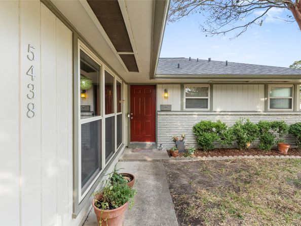 5438 Creekbend Drive, Houston TX 77096