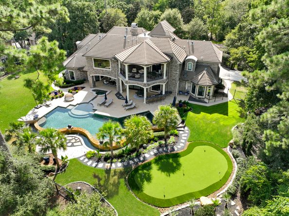 26 Damask Rose Way, The Woodlands TX 77382