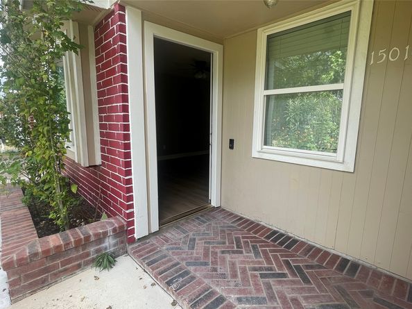 15010 Dogwood Tree Street, Houston TX 77060