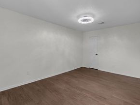 6239 Oak Pass Drive, Houston TX 77091