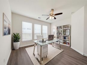 10616 Centre Shadows Drive, Houston TX 77043