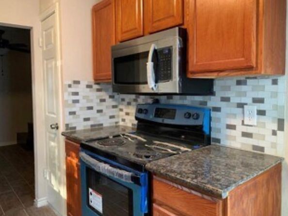 207 Frawley Street, Houston TX 77009