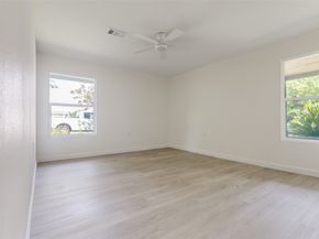 6527 Beekman Road, Houston TX 77021