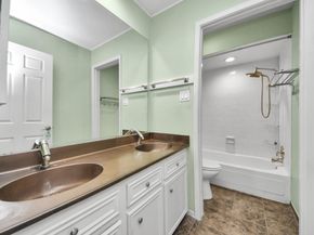 6470 Creekbend Drive, Houston TX 77096