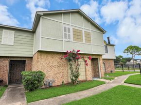 6470 Creekbend Drive, Houston TX 77096