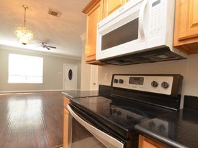 11045 Landswalk Drive 115, Houston TX 77099
