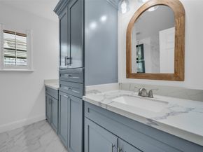 4706 Tonawanda Drive, Houston TX 77035