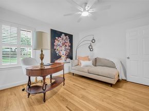4706 Tonawanda Drive, Houston TX 77035