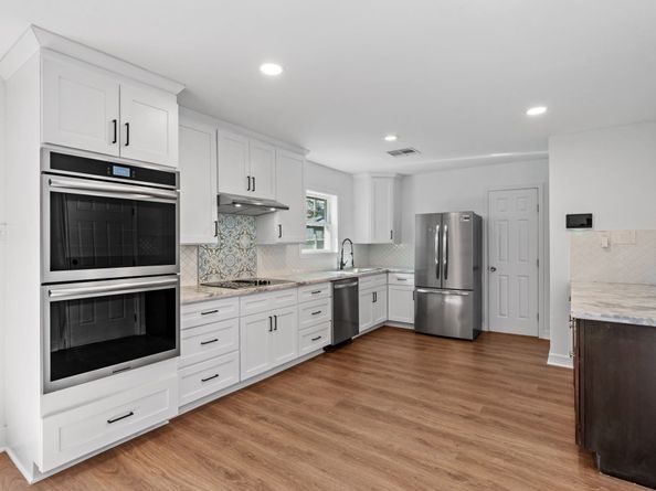 10151 Brinwood Drive, Houston TX 77043