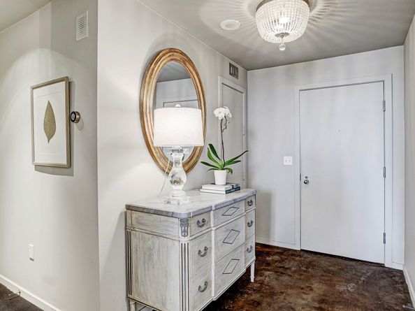 5110 San Felipe Street 31W, Houston TX 77056
