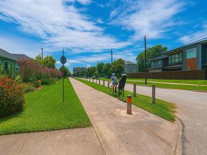 318 W 24th Street, Houston TX 77008