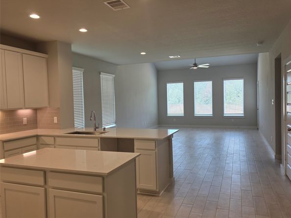 2563 Forest Cedar Lane, Conroe TX 77301