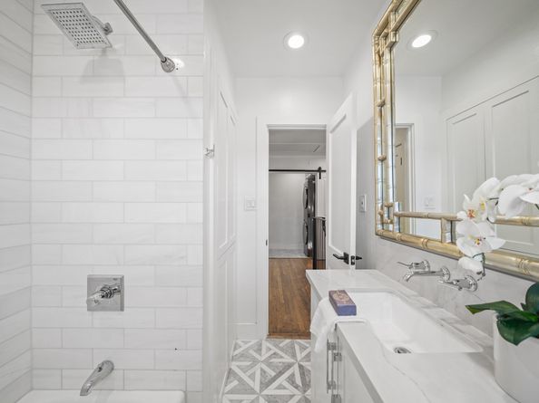 2307 Branard Street, Houston TX 77098