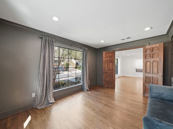 2307 Branard Street, Houston TX 77098