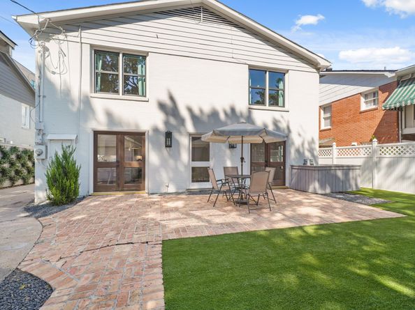 2307 Branard Street, Houston TX 77098