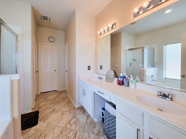 11811 Champions Grove Lane, Houston TX 77066
