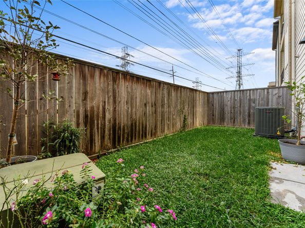 4938 Edison Park Lane, Houston TX 77081