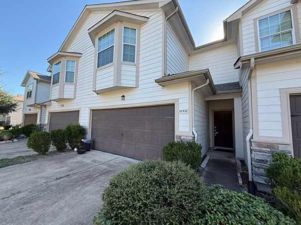 11532 Champions Green Drive, Houston TX 77066