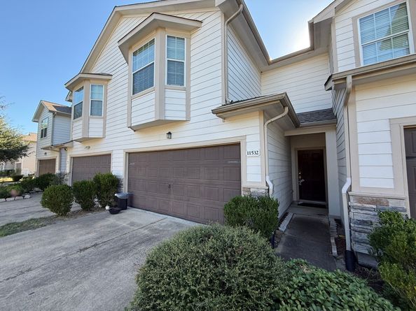 11532 Champions Green Drive, Houston TX 77066