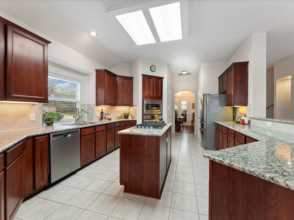 12719 Rocky Briar Lane, Tomball TX 77377