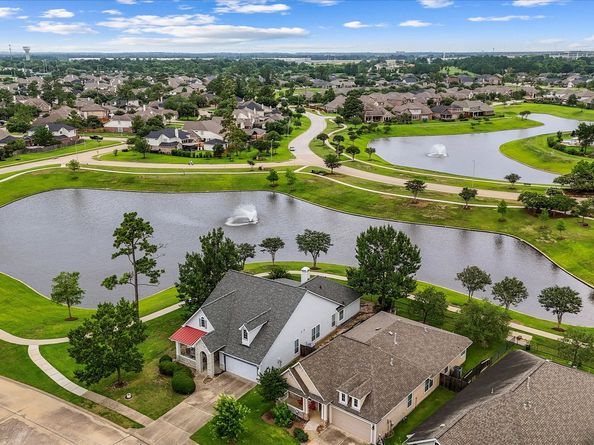 12719 Rocky Briar Lane, Tomball TX 77377