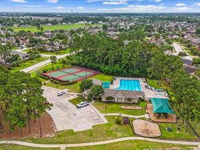 12719 Rocky Briar Lane, Tomball TX 77377