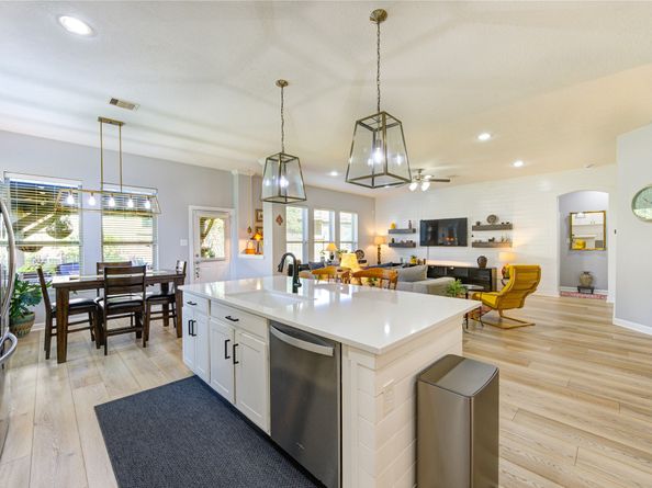 31527 Reston Cliff Court, Spring TX 77386