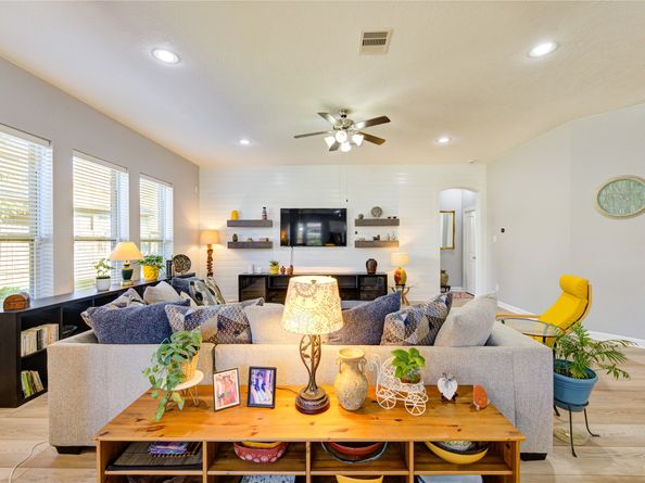 31527 Reston Cliff Court, Spring TX 77386